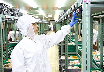 仕分けスタッフ3